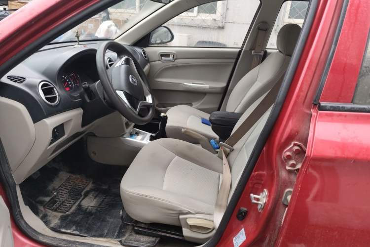 Used CHANGAN Alsvin V3 2012 1.3L Manual Comfort Version China IV Standard Left Front Seat