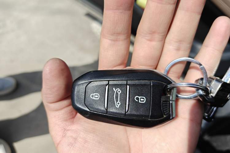 Used Peugeot 5008 2017 380THP 7-Seater Luxury GT Edition