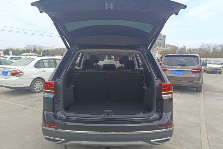 Used Volkswagen Teramont 2021 380TSI Four-Wheel Drive Prestige Flagship Edition Trunk