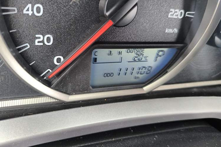 Used Toyota RAV4 2016 2.0L CVT Two-Wheel Drive Fashion Edition China V Standard
