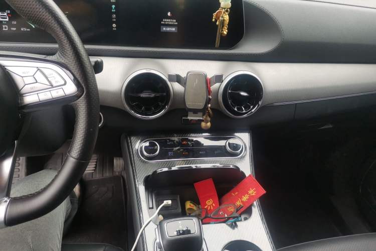 Used FORTHING T5 EVO 2021 1.5TD DCT Diamond Edition