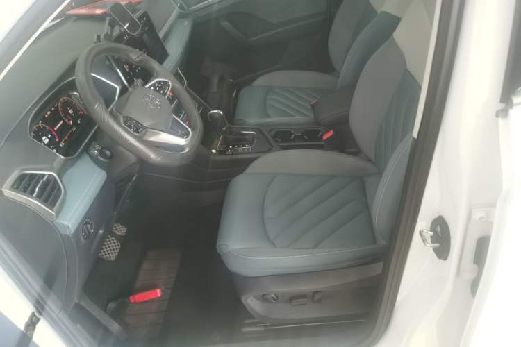 Used Volkswagen Tharu 2023 300TSI Two-Wheel-Drive Full Moon Edition