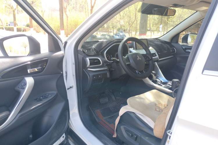 Used Mitsubishi Eclipse Cross 2018 1.5T CVT Two-Wheel Drive Belief Edition Driver Seat