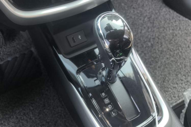 Used Nissan Tiida 2021 1.6L CVT Smart Drive Edition Gear Lever