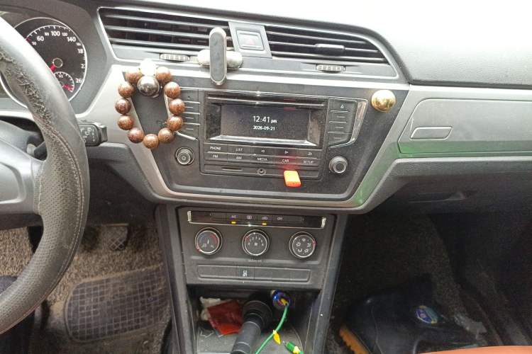 Used Volkswagen Touran 2018 Volkswagen Touran L 1.6L Manual Trend Edition
