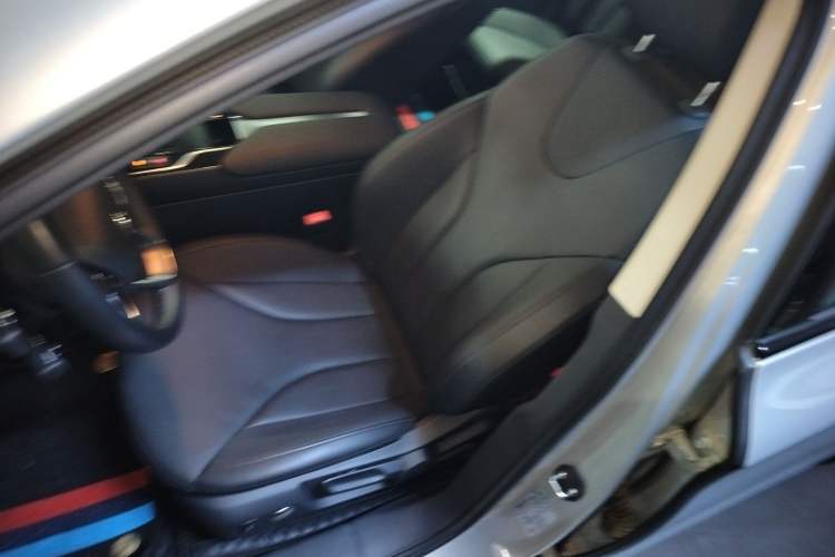 Used Hongqi E-QM5 2024 610 km PLUS