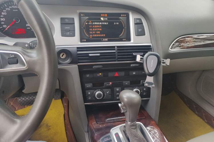 Used Audi A6L 2011 2.8 FSI Comfort Model
