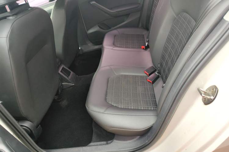 Used Volkswagen Jetta 2017 1.5L Manual Comfort Model
