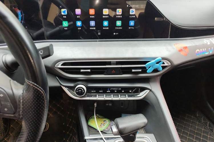 Used CHANGAN Eado 2021 PLUS Blue Whale NE 1.4T GDI DCT Prestige Model Audio And AC Panel