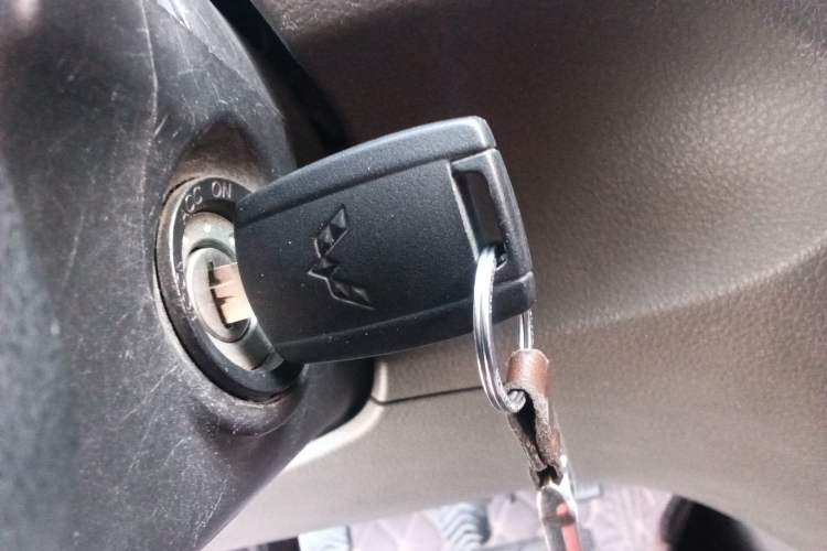 Used Wuling Rongguang V 2019 1.5L Practical Model China VI LAR Vehicle Key