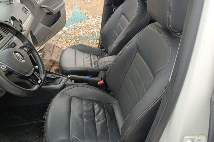 Used Volkswagen Lavida 2017 1.6L Automatic Comfort Edition
