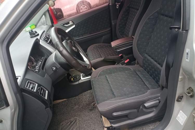 Used Suzuki Liana A6 2014 Hatchback 1.4L Manual Enjoyment Model
