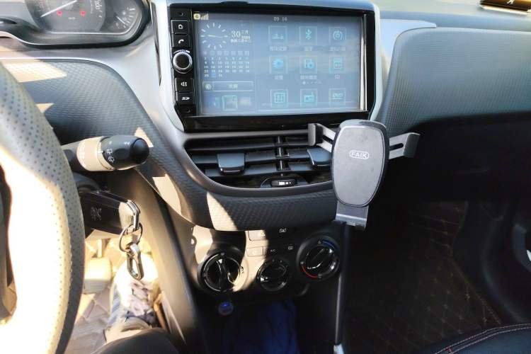 Used Peugeot 2008 2014 1.6L Manual Trend Edition
