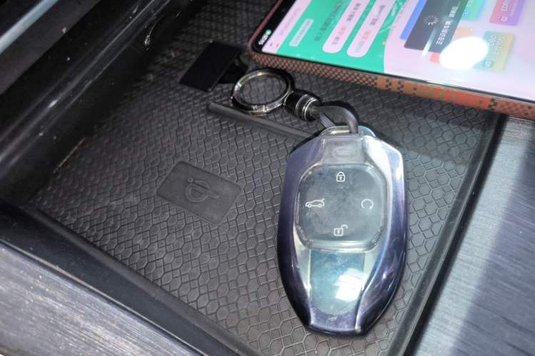 Used GAC Trumpchi GS8 2022 Flagship Series 2.0 TGDI Two-Wheel-Drive Prestige Edition (7 Seats)
