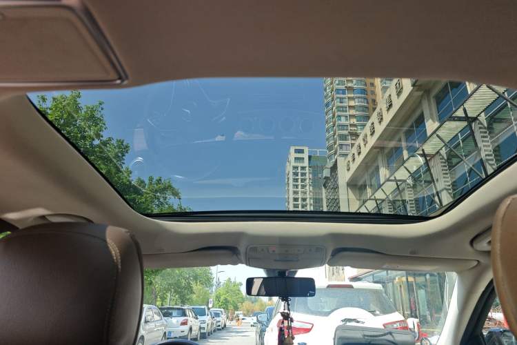 Used Mercedes-Benz E-Class 2022 Second Facelift E 300 L Luxury Edition
