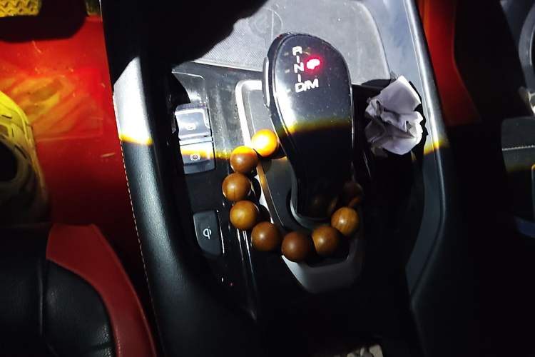 Used Haval F7 2021 2.0T All-Wheel Drive iJoy Gear Lever