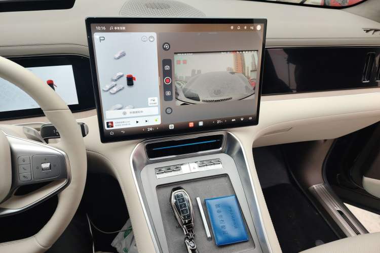 Used Denza N8 2023 Four-Wheel Drive Ultra-Hybrid Flagship Six-Seater Version