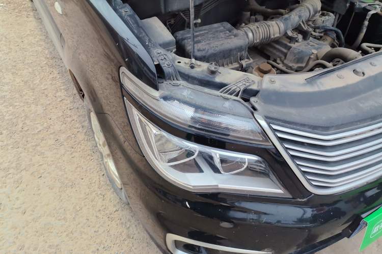 Used FORTHING Lingzhi 2020 M5L 1.6L Utility Model Right Front Headlight