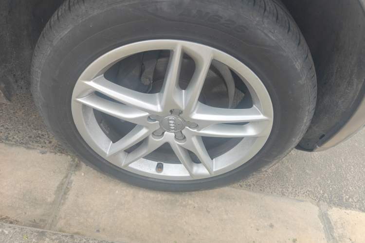 Used Audi Q5 2018 Collector's Edition 40 TFSI Technology Model