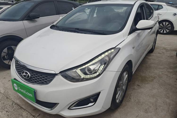 Used Hyundai Elantra (5th Generation / Langdong) 2016 1.6L Automatic Smart Version