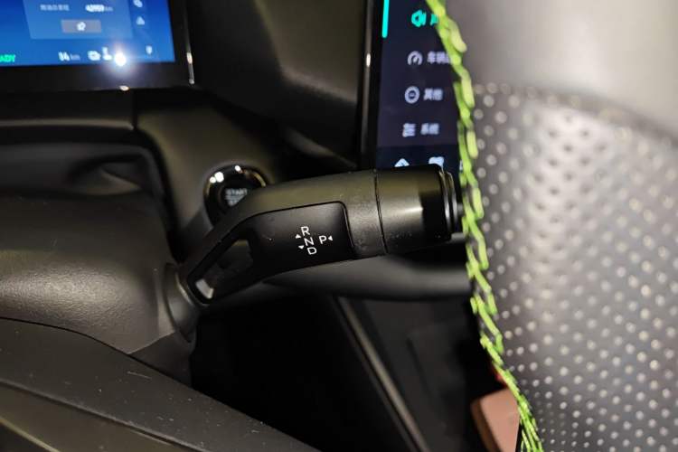 Used Lynk & Co 06 EM-P 2023 EM-P 126 Long-Range Halo