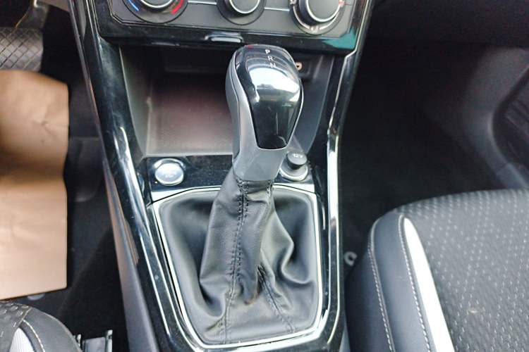 Used Volkswagen Tacqua 2023 200TSI DSG Joy-Connect Edition