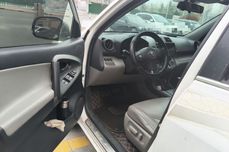 Used Toyota RAV4 2009 2.4L Automatic Luxury Edition