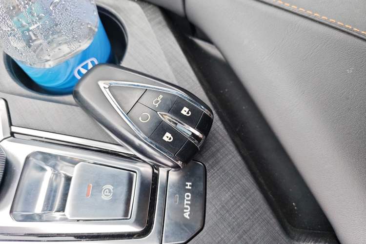 Used CHANGAN UNI-V 2024 1.5T Prestige Edition
