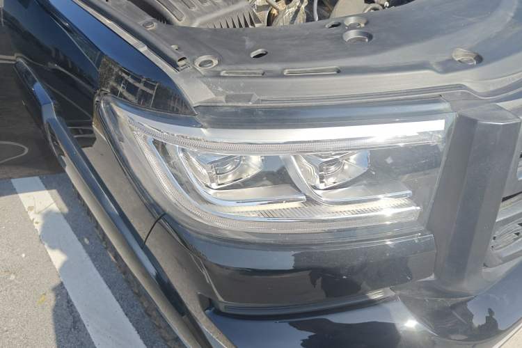 Used Great Wall Poer 2023 2.0T Passenger Version Automatic Diesel 4x4 Comfort Trim – GW4D20M
