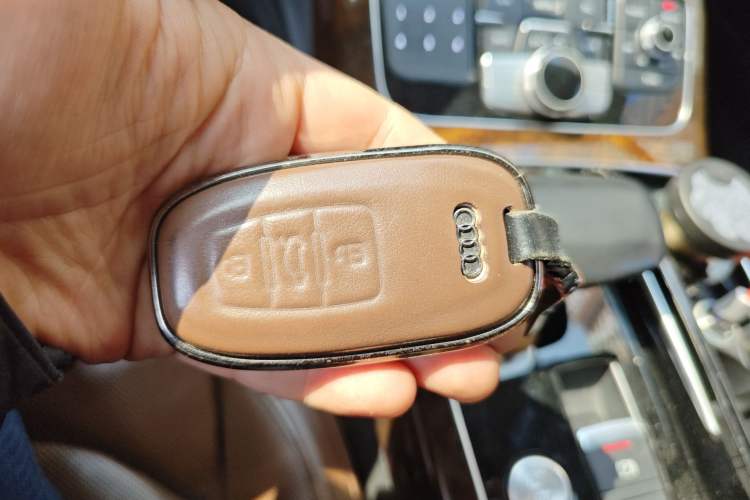 Used Audi A8 2017 A8L 45 TFSI quattro Leading Elite Edition Vehicle Key