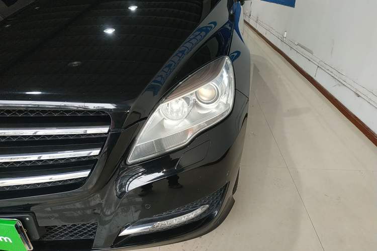 Used Mercedes-Benz R-Class 2014 R 320 4MATIC Luxury Model