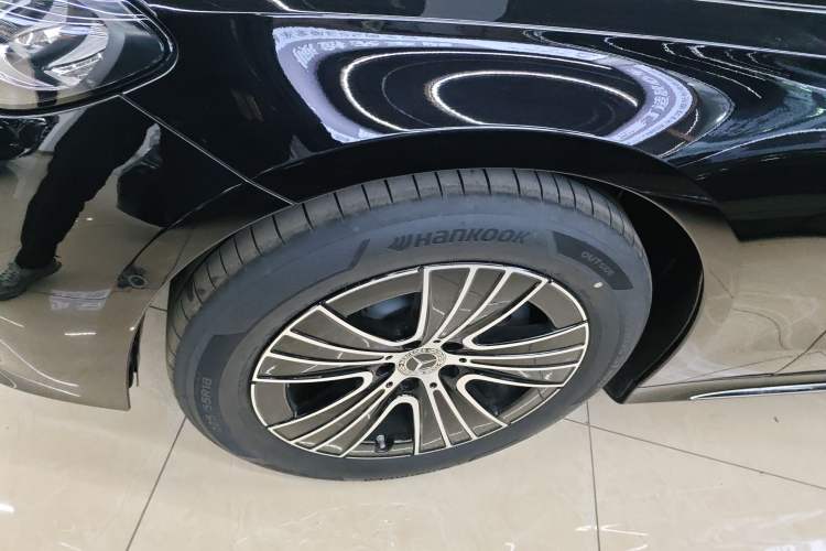 Used Mercedes-Benz E-Class 2026 E 260 L
