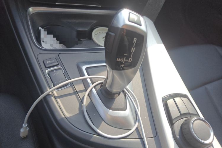 Used BMW 3 Series 2015 320i Active Edition
