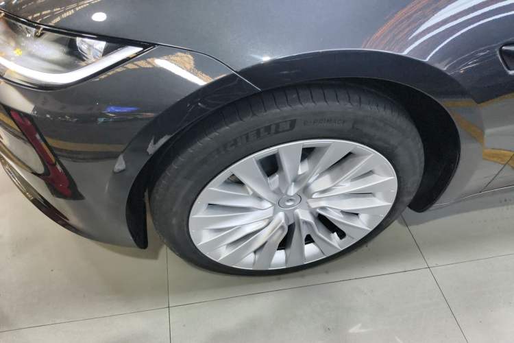 Used Tesla Model 3 2023 Rear-Wheel-Drive Version