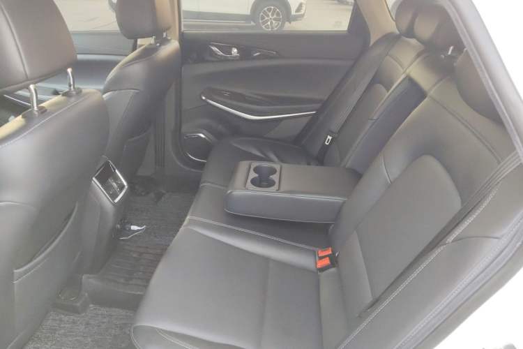 Used CHANGAN Ruicheng CC 2021 Blue Whale Edition 1.5T DCT Luxury Model Left Rear Seat
