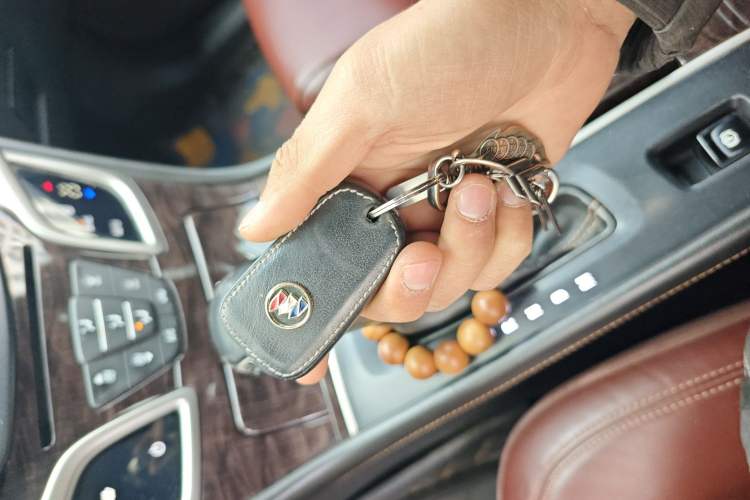 Used Buick LaCrosse 2013 2.4L SIDI Elite Comfort Version Vehicle Key