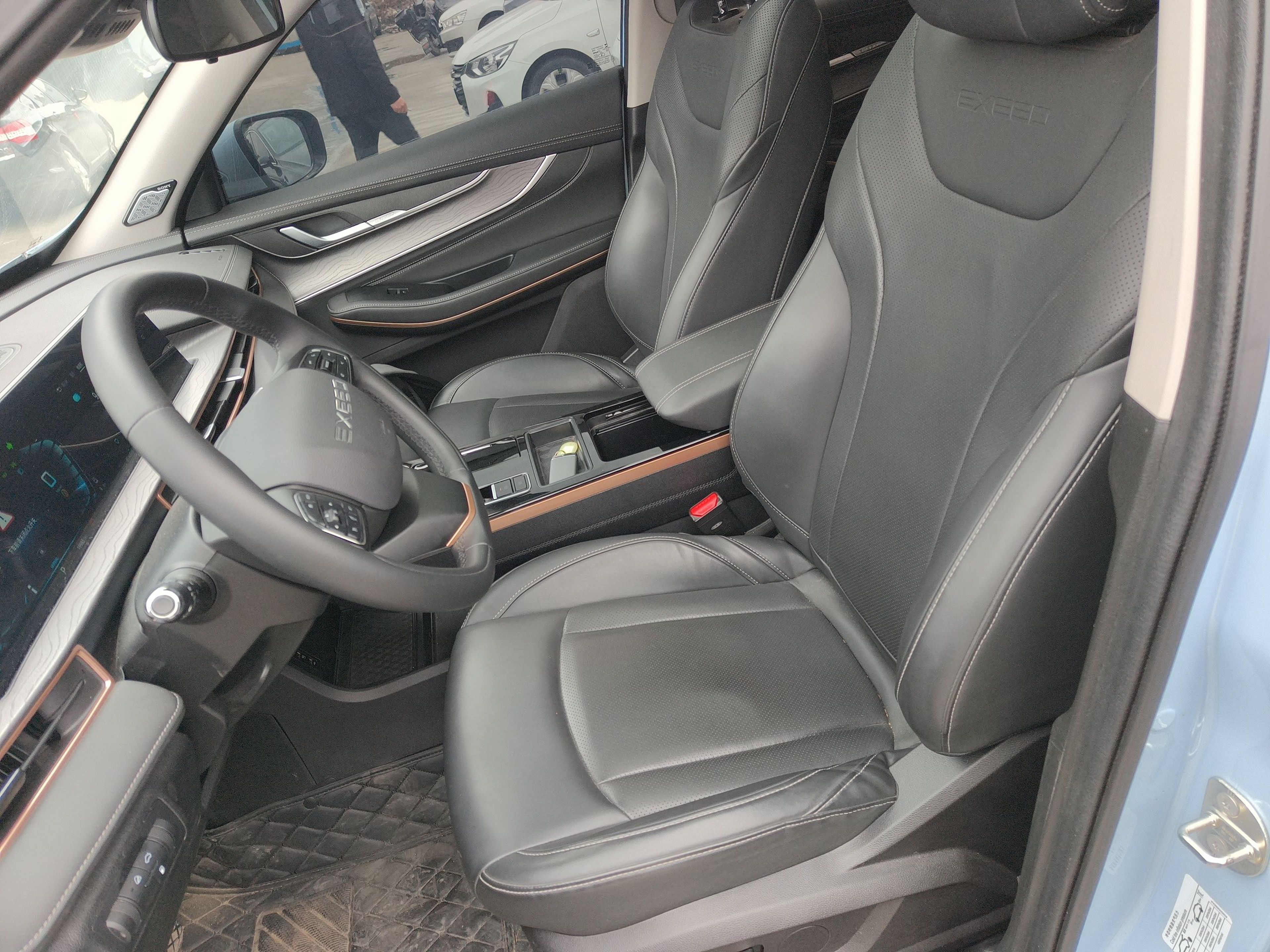 Переднее сиденье в автомобиле