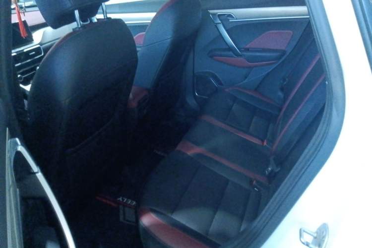 Used Geely Auto Coolray 2019 Sport Model 260T DCT Patrol China V Standard Left Rear Seat