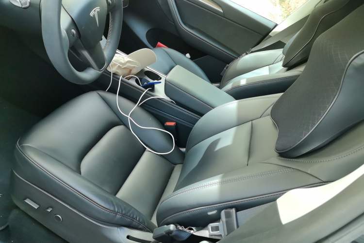 Used Tesla Model Y 2022 Rear-Wheel-Drive Version
