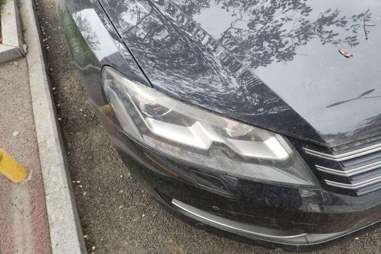 Used Volkswagen Passat 2013 1.8TSI DSG Prestige Edition Right Front Headlight