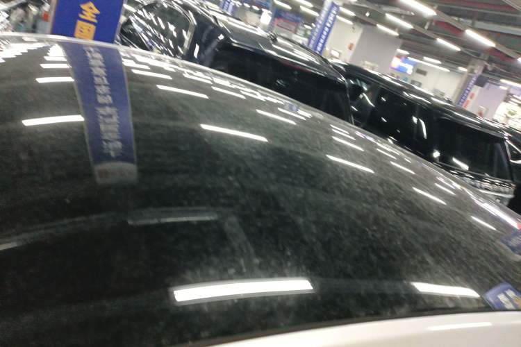 Used Tesla Model Y 2021 Long-Range All-Wheel-Drive Version
