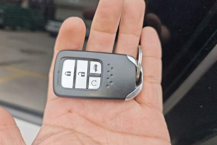 Used Honda Civic 2016 220TURBO CVT Luxury Edition