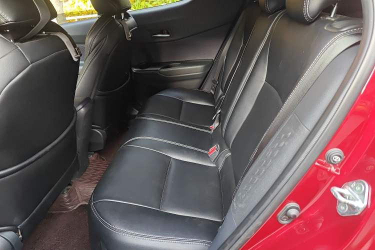 Used Toyota IZOA 2020 2.0L Enjoy Edition