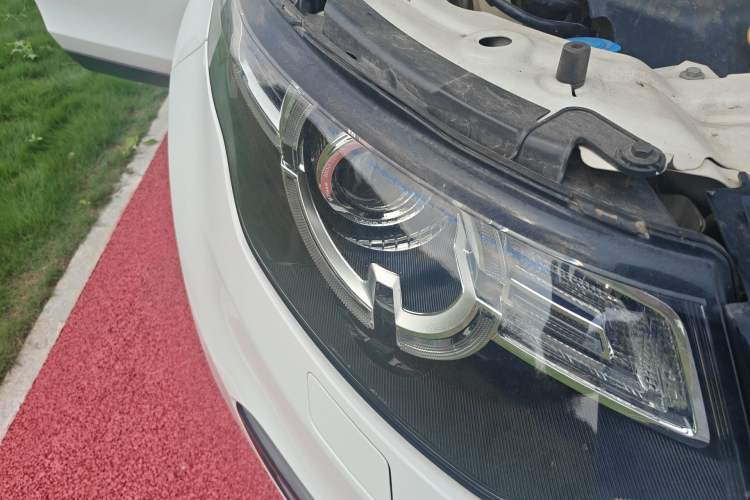 Used Land Rover Discovery Sport 2018 240 PS SE Version
