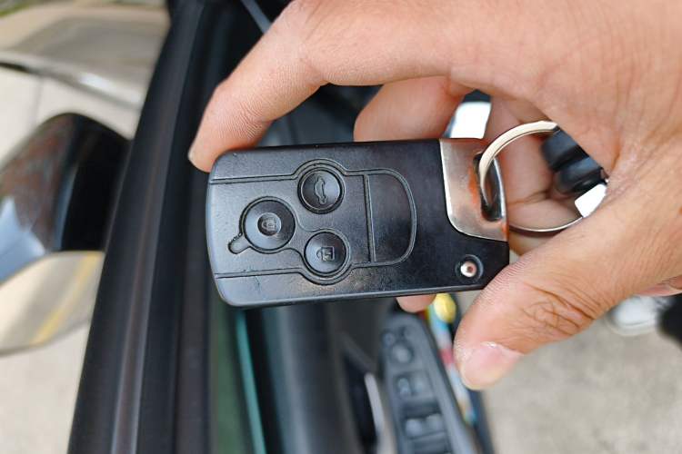 Used Honda Accord 2013 2.0L SE Vehicle Key