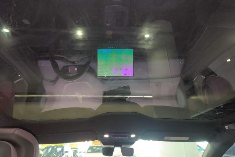 Used Xiaomi Auto SU7 2024 Rear-Drive Ultra-Long Range Advanced Pro-Level Intelligent Driving Version Headliner