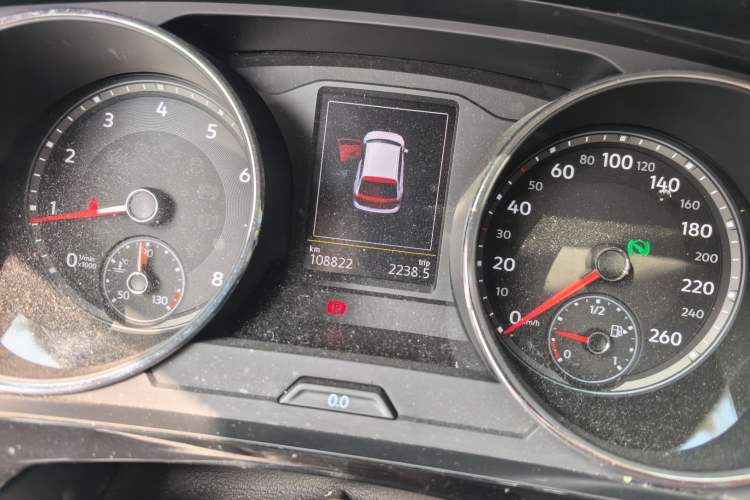 Used Volkswagen Tiguan L 2019 330TSI Automatic Two-Wheel Drive Smart Luxury Version China V Emission Standard