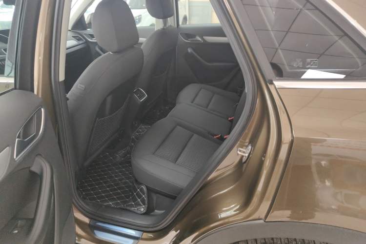Used Audi Q3 2018 30th Anniversary Edition 30 TFSI Standard Model
