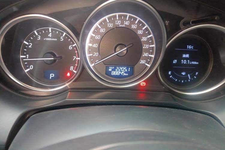 Used Mazda Atenza 2017 2.5L Blue Sky Prestige Edition Odometer Close Up