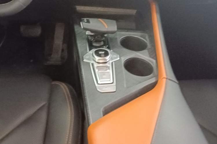 Used CHANGAN UNI-V 2022 1.5T Smart Navigation Version
